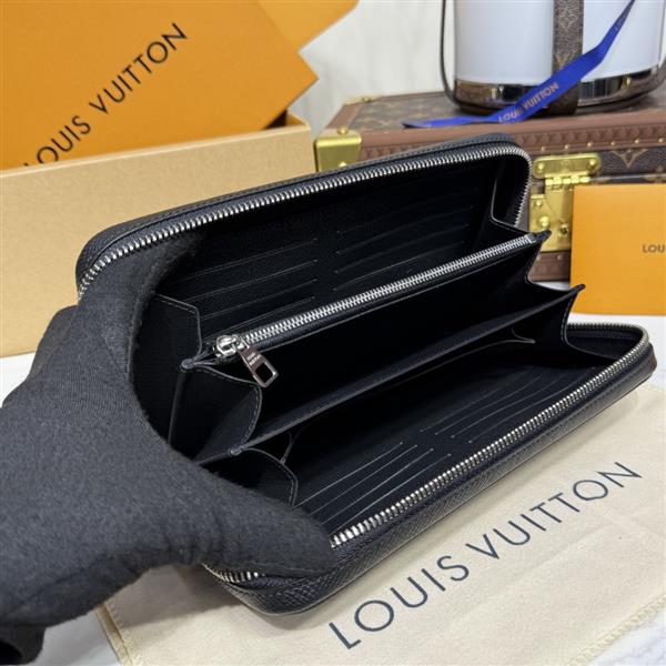 2026122105450399 420